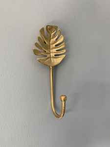 Casted Brass Leaf Hook Single Piece Luxury <b>Wall</b> Hooks And Holder Key Towel Cloth <b>Hanger</b> hot Selling <b>Wall</b> Decorative Hook Hotsale - Product Image 2