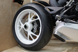 Motocicleta Ducati Streetfighter V4 Estándar 2026, OEM, DIY, Garantía de 5 Años, en Venta - Product Image 4