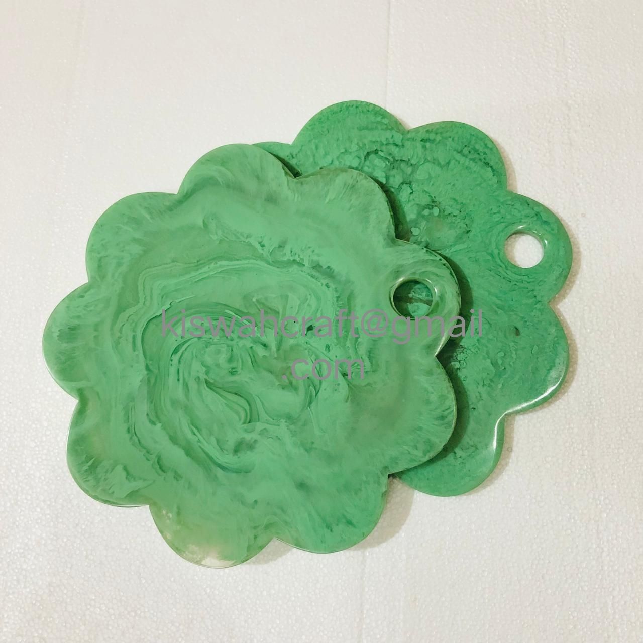 สีเขียว