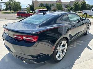 UTILISÉ LHD/RHD 2022 CHEVROLET CAMARO LT1 COUPE RWD - Product Image 3