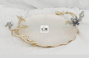 Bandejas de Chocolate de Lujo Hechas a Mano con Mango de Aluminio de Color Dorado Diseño Floral Bandeja de Mesa para Servir Comida Forma Ovalada - Product Image 6