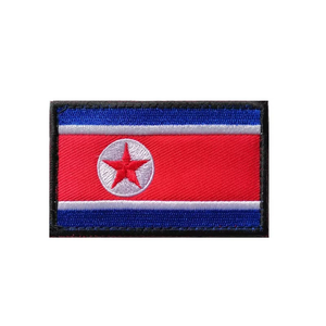 Patchs brodés personnalisés thermocollants 3D à sequins en forme de cœur et de fleur avec bande auto-agrippante pour nom d'équipe et logo national - Product Image 3