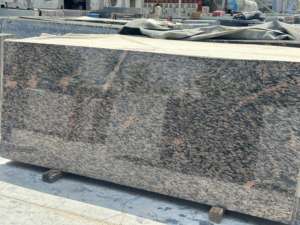 Granit indien de haute qualité moderne diverses couleurs, y compris le poisson Markino noir perle noire finition de surface polie marron du Brésil - Product Image 2