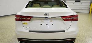 2017 T * oyota Ava * lon XLE d'occasion - Product Image 4