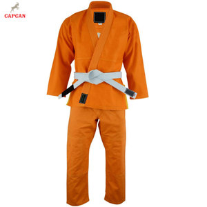 Kimonos de Jiu Jitsu de Alta Calidad Hechos en Pakistán para Hombres Adultos, 100% Algodón, Ligeros, Ecológicos y Personalizables en la Parte Delantera - Product Image 1