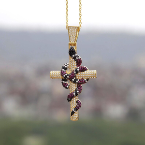 Colgante de cruz de serpiente con incrustaciones de moissanita, estilo hip hop, religioso, de lujo, de plata 925, llamativo, para hombre y mujer - Product Image 3