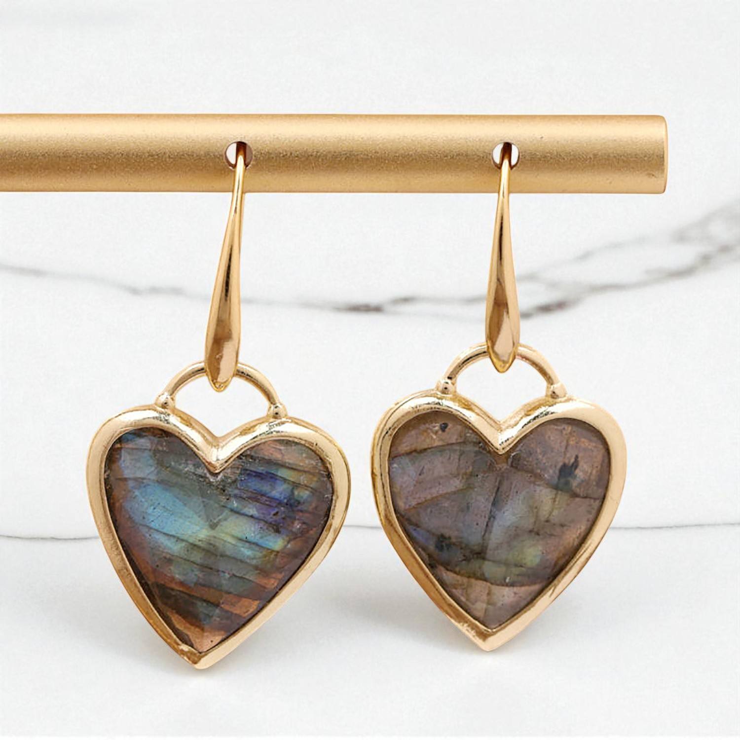 ลาบราดอไลท์