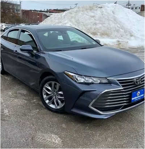 Ligeramente usado en buenas condiciones 2022 Avalon XLE - Product Image 1