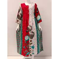 Nouvelle collection : Robe de nuit florale en rayonne pour femme, modèle Cherry Chibi, manches longues, dos nu, longueur genou, coupe oversize – Vente en gros pour l'été