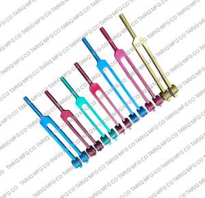 Ensemble de 7 diapasons thérapeutiques de haute qualité pour l'équilibrage des chakras, la guérison par le son et la thérapie vibratoire fabriqués par TARIQ MFG CO - Product Image 1