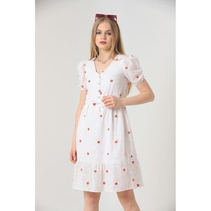 Robe élégante Topshow rouge mi-longue à fleurs brodées en broderie anglaise pour femmes, idéale pour les occasions décontractées, les fêtes ou les vacances - Product Image 1