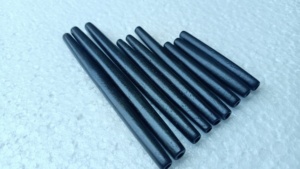 Pipas de pelo de hueso Delgado negro Calidad Premium para abalorios y manualidades Venta al por mayor Pipas de pelo de hueso negro perfectas para joyería - Product Image 5