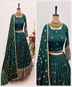Fabulous Luxury Party Wear Chiffon Lehenga Choli Set con impresionantes bordados y detalles de lentejuelas Lungi - Product Image 4