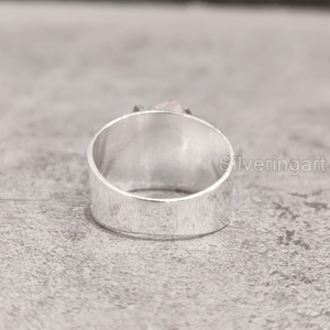 Joyería de piedra áspera Anillo unisex Piedra preciosa de cuarzo rosa crudo natural Piedra DE NACIMIENTO DE ABRIL Joyería de banda ancha Anillo de plata esterlina 925 - Product Image 5