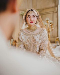 ชุดสตรีปากีสถานคุณภาพดีที่สุด ขายดีที่สุด ดีไซน์ล่าสุด ชุดแฟชั่นสำเร็จรูป ชุดเจ้าสาวสีขาวผ้าเน็ตแบบยาว 3 ชิ้น สำเร็จรูป - Product Image 3