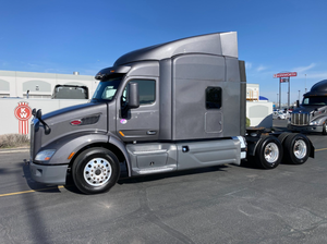 Camión Semirremolque Peterbilt 579 Sleeper 2019 Usado con Motor Potente, Envío a Todo el Mundo - Product Image 3