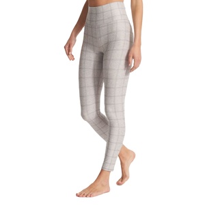 Mallas deportivas de buena calidad para mujer en diferentes tamaños, mallas para mujer, mallas con tinte de corbata, mallas hechas en alta calidad en Nurak - Product Image 1