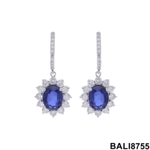 Boucles d'oreilles créoles de luxe en diamant 1.88ctw et pierres précieuses bleues pour femmes Design suspendu en or 14 carats - Product Image 3