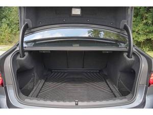 รถยนต์ BMW ซีรีส์ 3 รุ่น 330i xDrive AWD 330i xDrive 4 ประตู ซีดาน มือสอง สภาพดี ขาย - Product Image 3