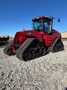 Tractor Agrícola IH de 210 CV con Tracción en las 4 Ruedas, con Motor, Caja de Cambios y Bomba - Product Image 4