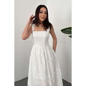 Robe blanche brodée - Blanc - Product Image 3