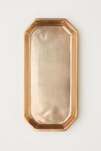 Plateau rond contemporain en or avec poignées coupées sur le côté idéal pour le cadeau de table de Ramadan ou la décoration de service à la maison - Product Image 3