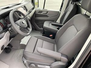 USATO 2024 MA N TGE 3.180 L3H3 4 Cilindri 2.0L Euro6d 130kW Diesel 4X2 177cv Trasmissione Automatica Guida a Sinistra - Product Image 2