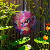 Spinner à vent de 12 pouces au design Art déco protégé contre les UV avec papillon enchanteur et ornement de jardin de fleurs pour l'extérieur