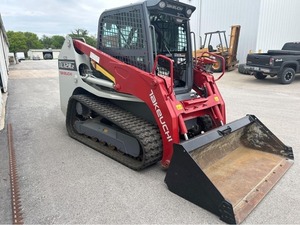 Chargeuse sur chenilles Takeuchi TL12R2 d'occasion, chargeuse compacte de 1 tonne pour la construction agricole - Product Image 2