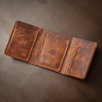 Dompet Kulit Asli Awet Model Vintage Pendek Anti RFID dengan Branding Kustom untuk Pria LWM-0035