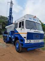 Plateforme de forage de puits d'eau de 300 mètres, plateforme de forage montée sur camion avec compresseur d'air, machine de forage montée sur camion à vendre