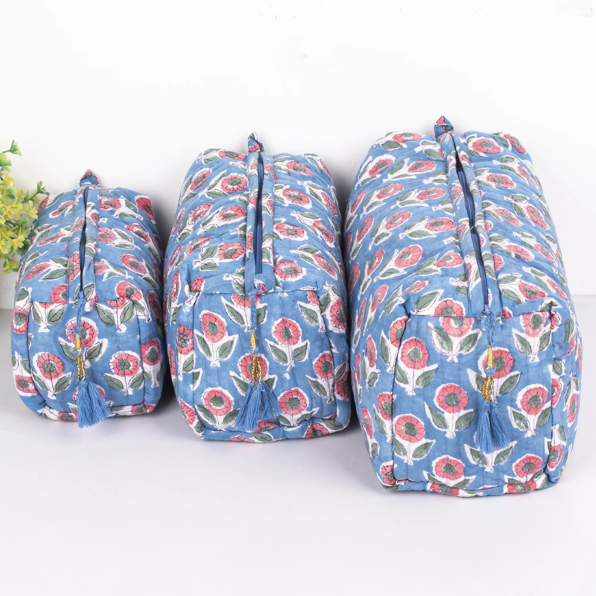 حقيبة ماكياج قطنية مطبوعة بالزهور من سانغانيري اليدوية مجموعة حقيبة مستحضرات تجميل مبطنة منظم سفر 3 قطع حقيبة أدوات تجميل للبيع بالجملة
