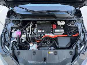 Pre-owned Clean 2024 Subar-u solterr-a Premium Sport Utility 4D - Product Image 6