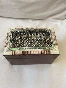 Venta al por mayor exquisito joyero de madera hecho a mano con incrustaciones de perlas madre diseño clásico para uso de almacenamiento de regalos de belleza para minoristas - Product Image 2