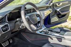 Vagoneta Deportiva de Lujo Usada de Alto Rendimiento 2023, con Turbocompresor, Tracción en las Cuatro Ruedas, con Características Premium - Product Image 6