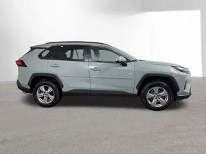 TOYOTA RAV4 XLE 2022 USADO, Volante a la Izquierda/Derecha - Product Image 3