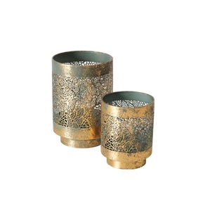 Bougeoirs antiques d'ouragan en métal de finition pour des villas d'hôtels d'appartements et des espaces élégants d'événement - Product Image 6