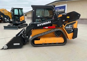 Chargeuse compacte sur chenilles Hyundai HT100V de 74 CV |   Chargeuse compacte sur chenilles robuste |   Diesel certifié EPA Tier 4 - Product Image 4