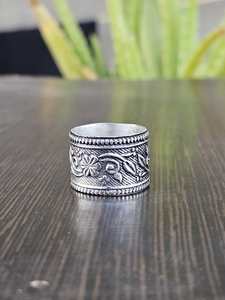 Precio al por mayor Joyería de moda 925 Anillo de banda con patrón floral de plata esterlina Anillo de diseñador hecho a mano para uso diario - Product Image 3