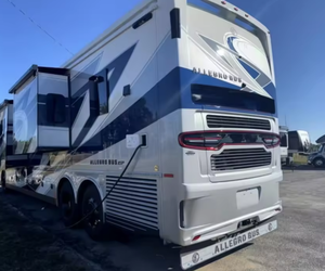 Vente en gros de camping-cars Tiffin Allegro 45 OPP d'occasion pour les aventures économiques (modèles 2022, 2023, 2024, 2025) - Product Image 2