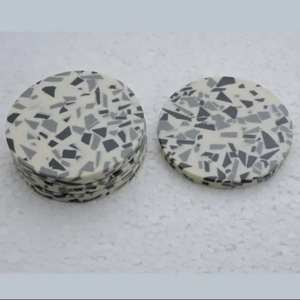 Ensemble de sous-verres artisanaux en bois de manguier, forme personnalisée, exportateur indien de haute qualité, avec sous-verres en noyer. - Product Image 4