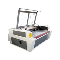 Machine de découpe laser en cuir pour le siège de voiture, canapé d'alimentation automatique, découpe pour le tissu
