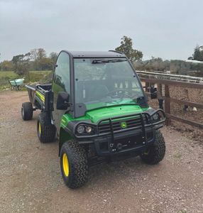 Achetez maintenant le tracteur utilitaire John Deere 3025E disponible en stock à un prix avantageux, offres de gros, livraison rapide, à vendre - Product Image 2