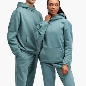Chándal con capucha liso para hombre y mujer disponible con logotipo personalizado y chándal de diseño para la temporada de invierno - Product Image 1