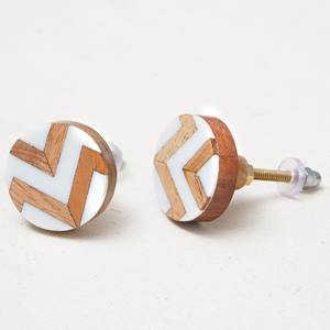 Bouton en bois design pour armoires, tiroirs et armoires Bouton élégant de finition naturelle pour la décoration de meubles de cuisine ou de bureau - Product Image 6