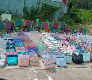 กระเป๋าถือทอทันสมัยที่มีพื้นผิวทำด้วยมือและเน้นความสดใสสำหรับคนรักแฟชั่น - Product Image 2