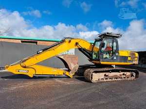 Excavadora de orugas JCB JS 220 para un tractor excavador eficiente de excavación y elevación - Product Image 3