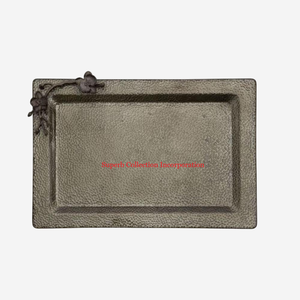 Bandeja de Metal con mango Floral dorado de diseño elegante, nueva bandeja decorativa para servir comida para el hogar para aperitivos y postres a un precio asequible - Product Image 3