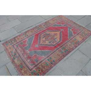 Tapis turc vintage, tapis de 3,6 x 6 pieds, tapis persan à accents rouges - Product Image 3
