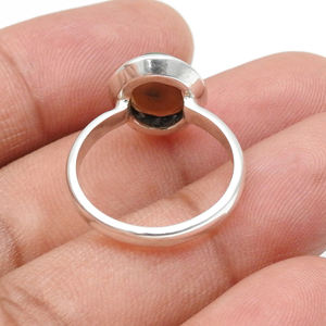 Pierre précieuse d'opale noire naturelle faite à la main en argent sterling 925 bagues en vermeil d'éternité pierre de naissance de luxe bijoux unisexe vente en vrac OEM - Product Image 4